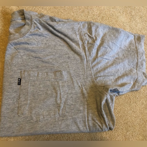 ✨KEY SHORT SLEEVE TEE SHIRT SIZE LARGE - Picture 8 of 12